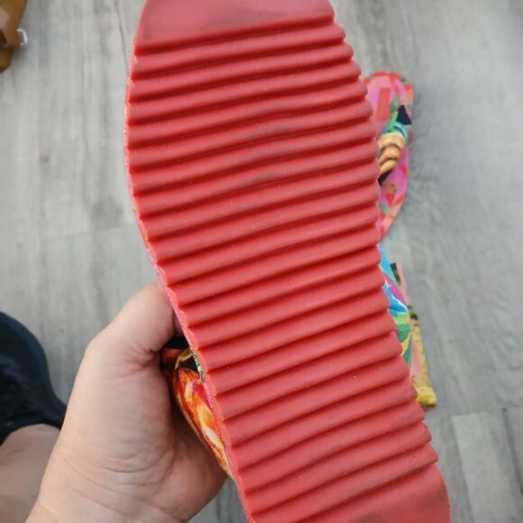 FARM Rio Multicolor Floral Accessories - Picture 4 of 4